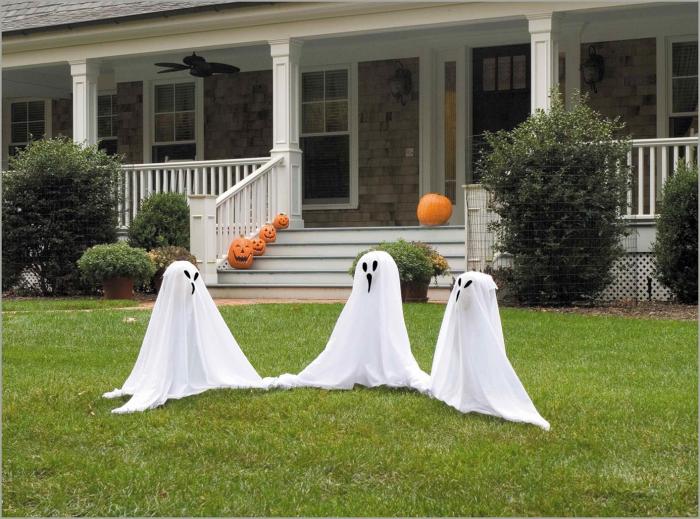 How to make ghost for yard decoration