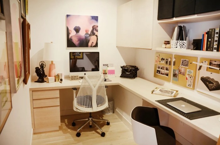 How to decorate a small office without windows