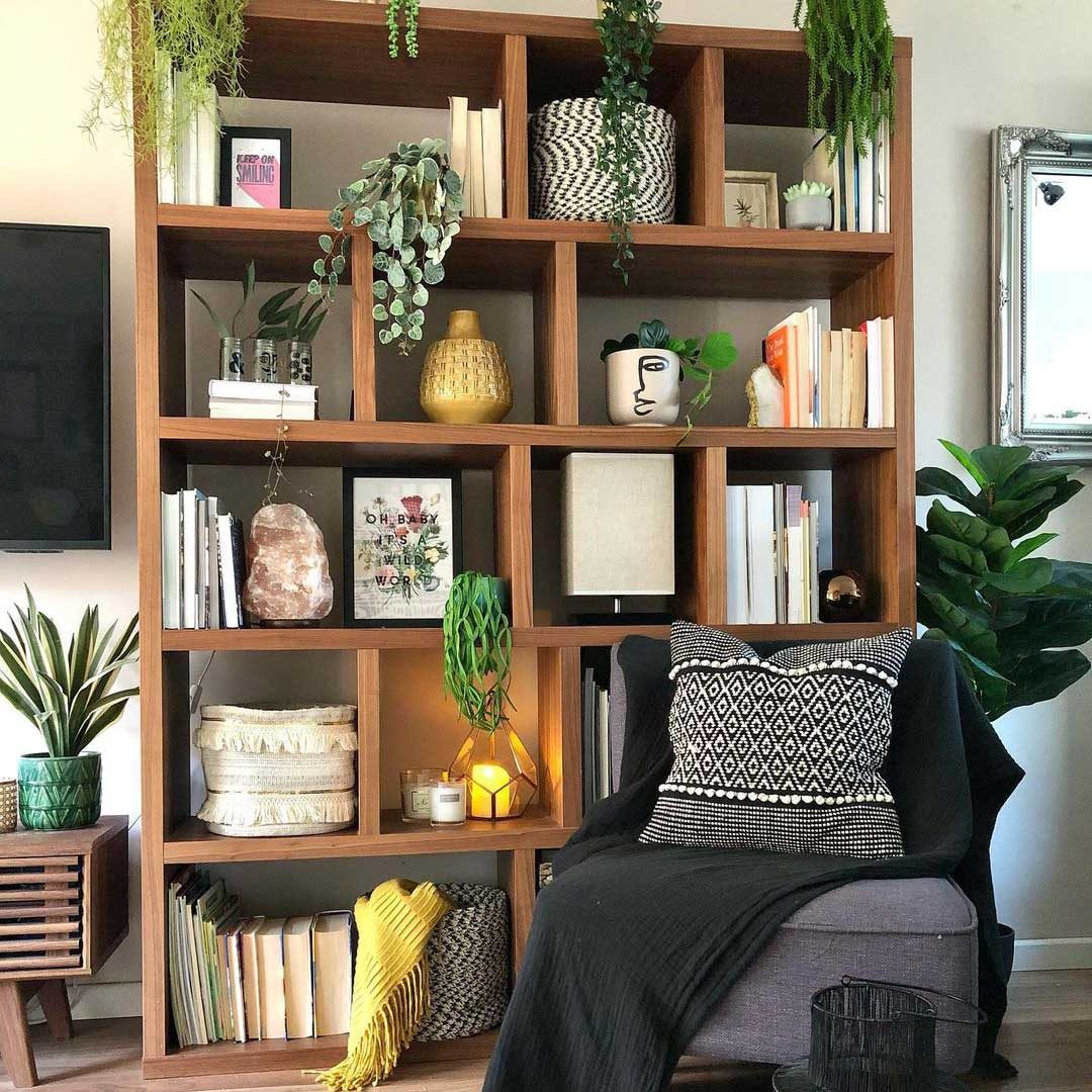 How to decorate cabinets in living room